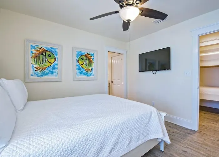 Beachfront 5bed Easybreezy East